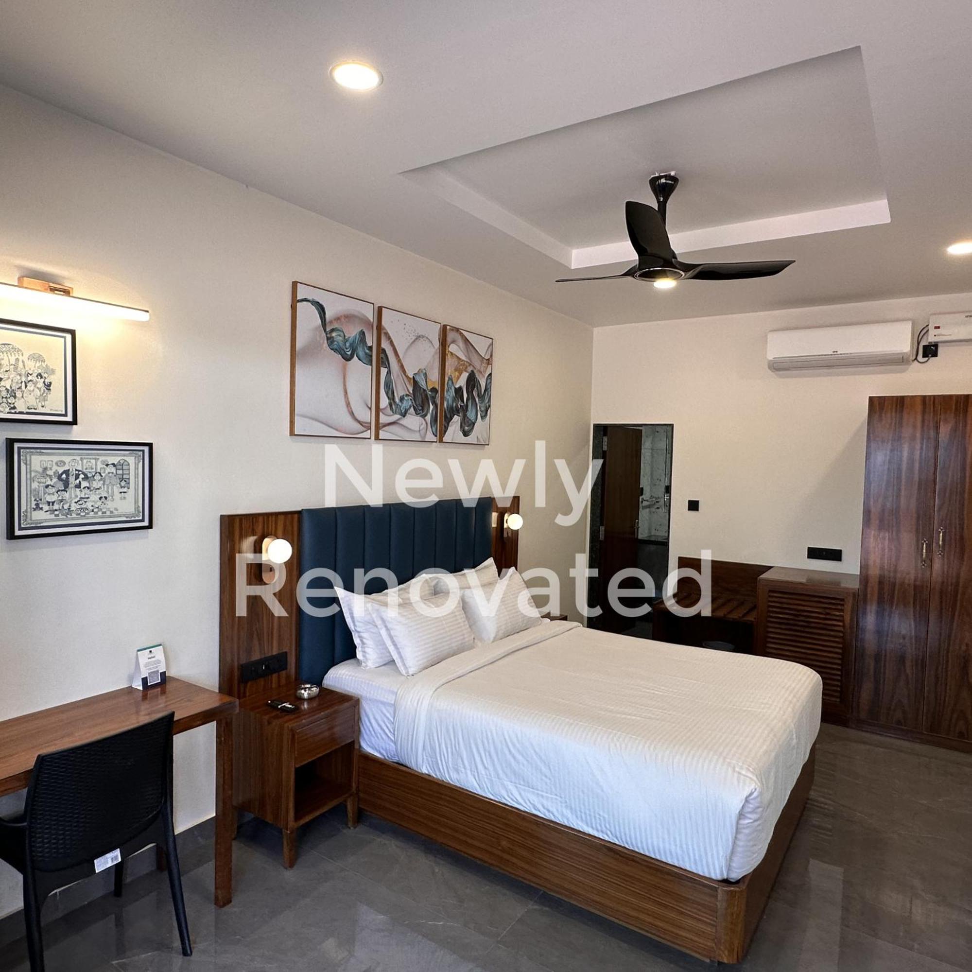 Anjuna Blue Resort Exterior photo