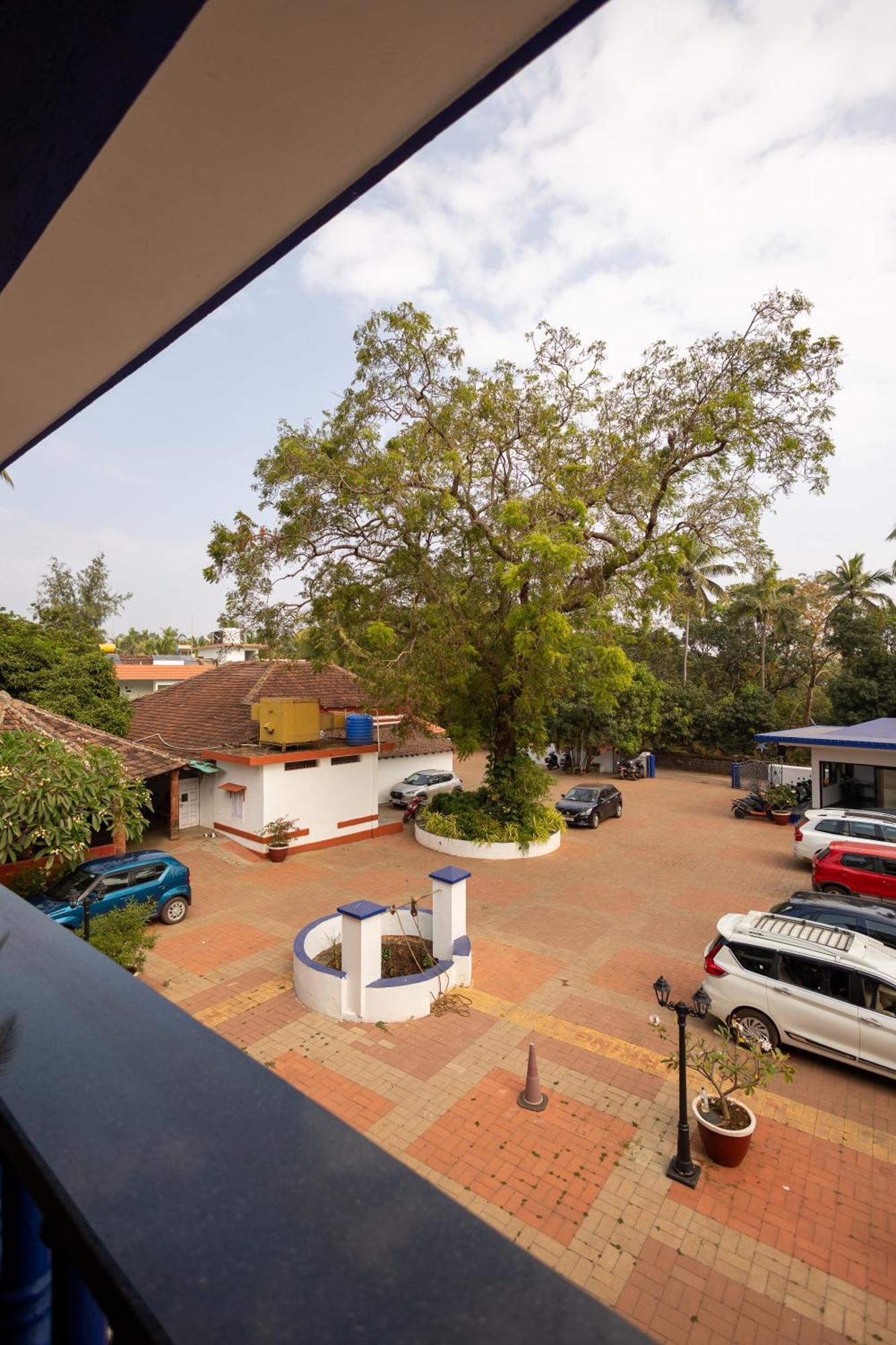 Anjuna Blue Resort Exterior photo