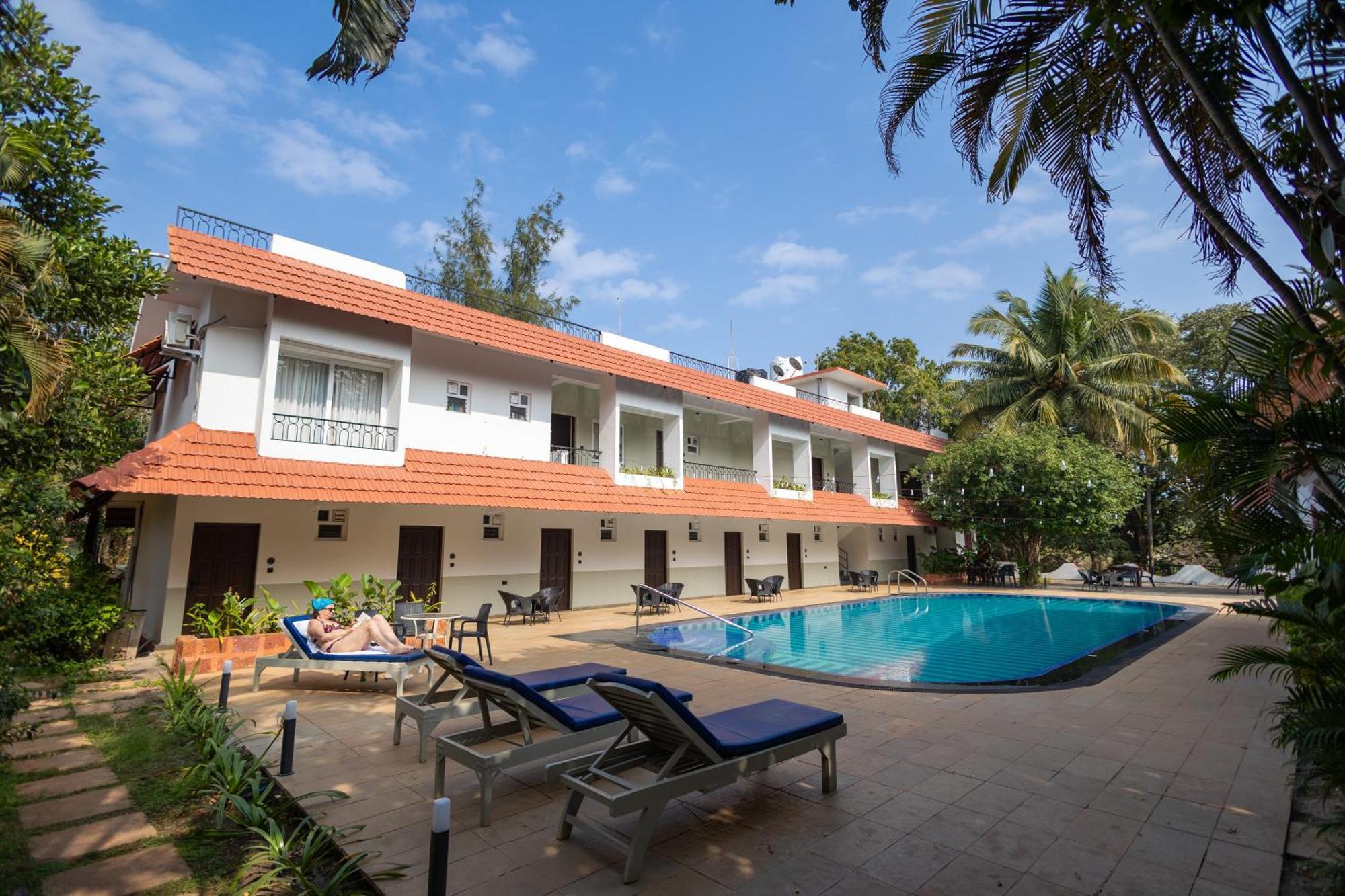 Anjuna Blue Resort Exterior photo