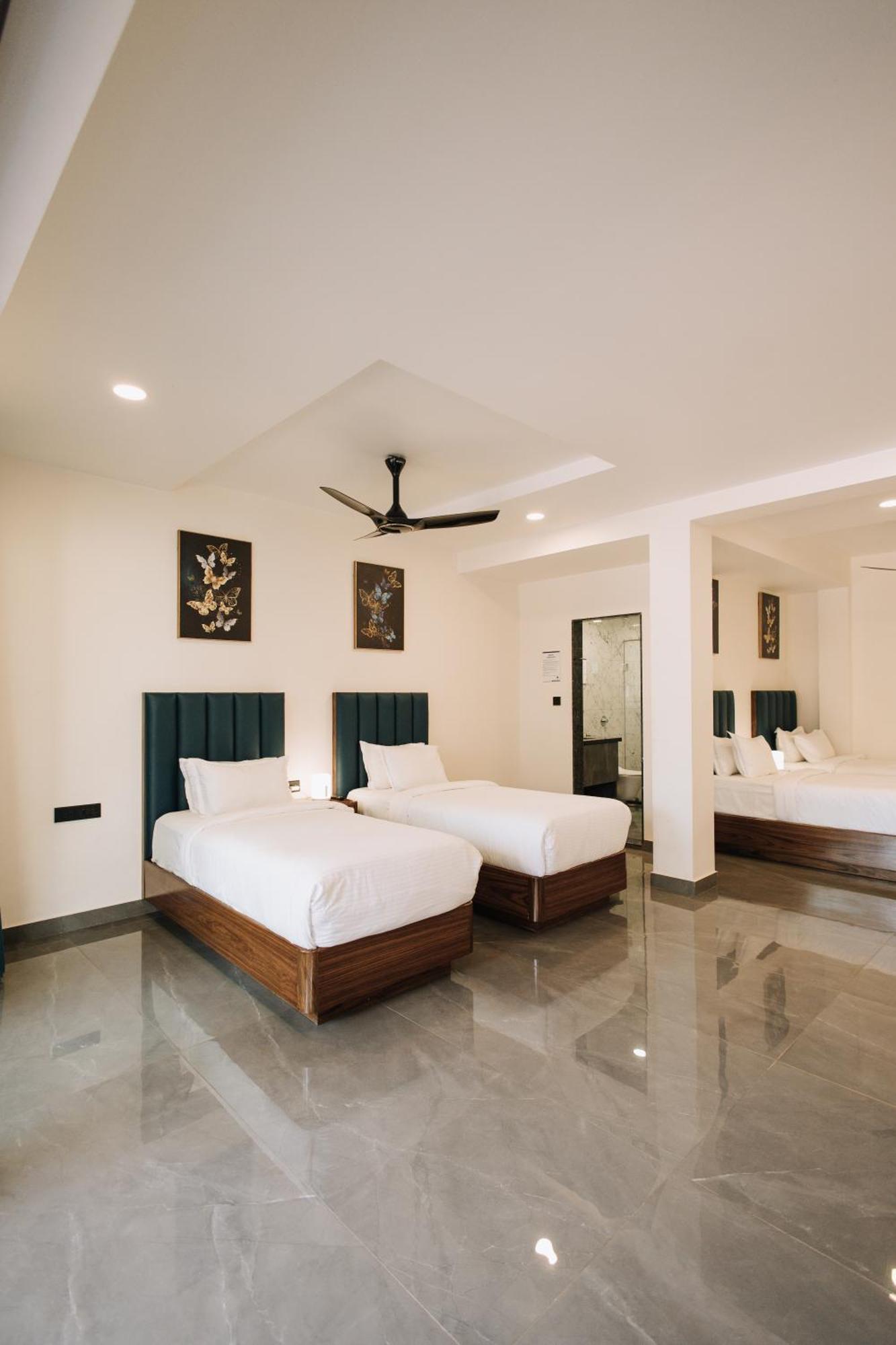 Anjuna Blue Resort Exterior photo