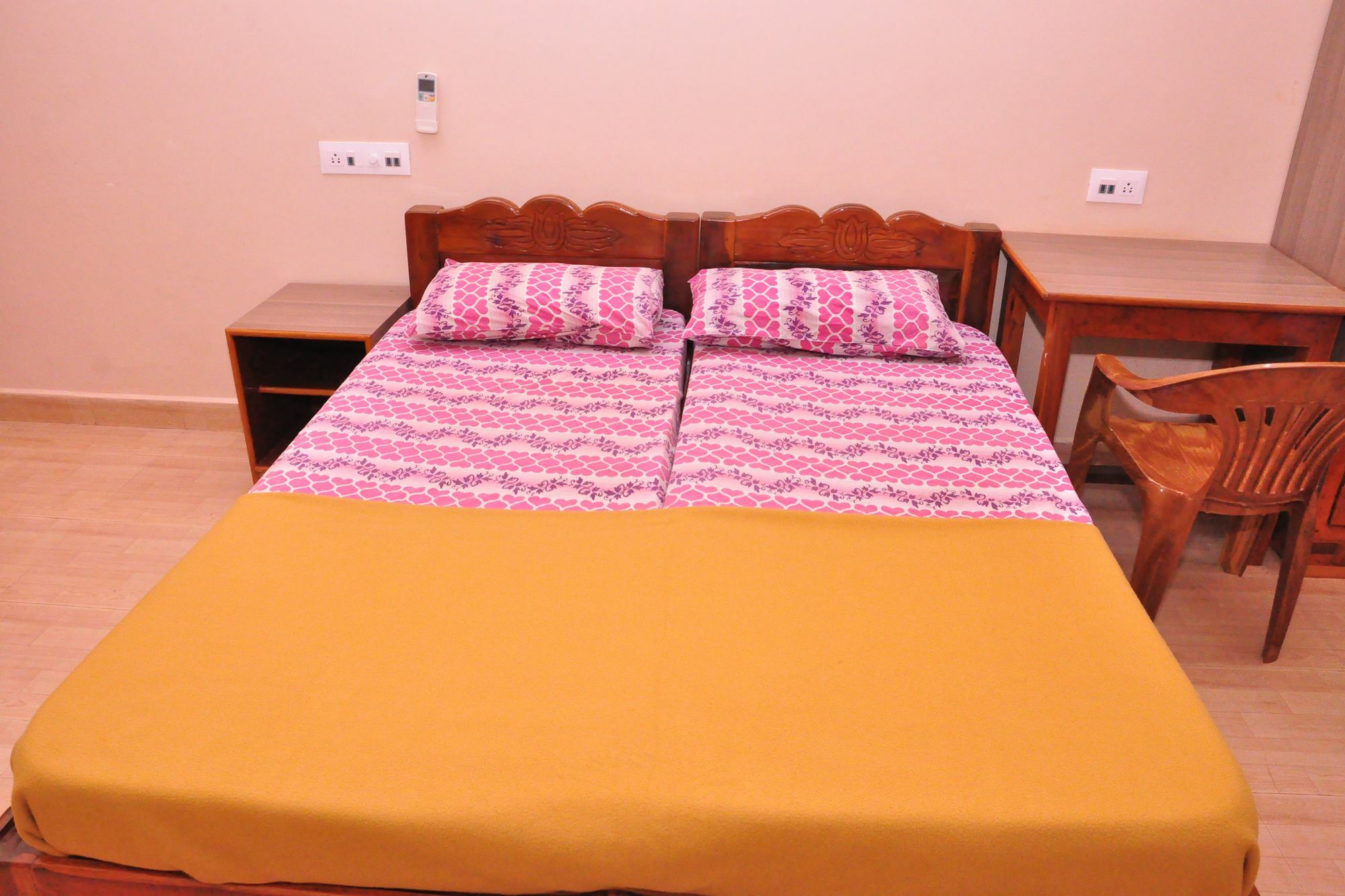 Anjuna Blue Resort Exterior photo