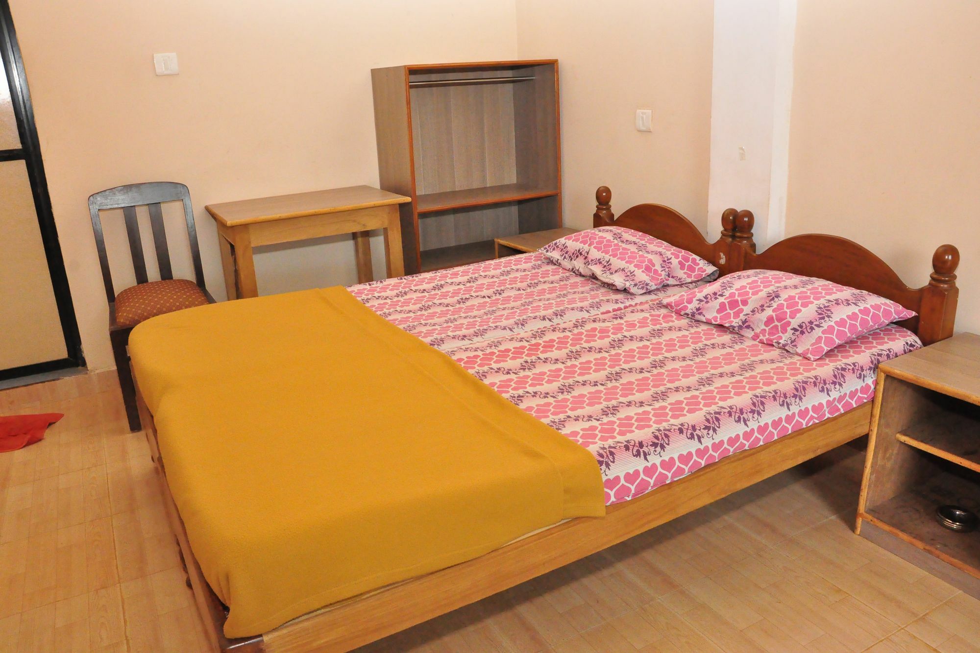 Anjuna Blue Resort Exterior photo